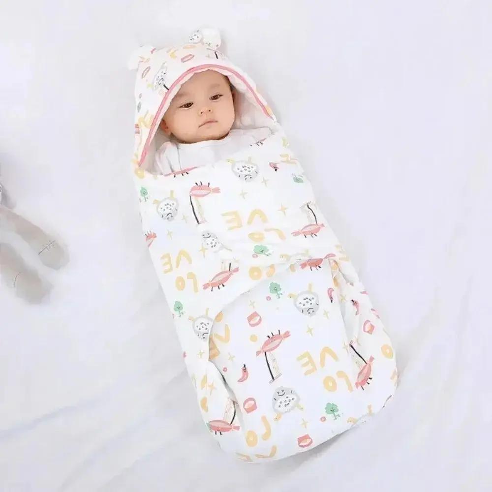 bebe envelopper dans nid d ange bebe jaune