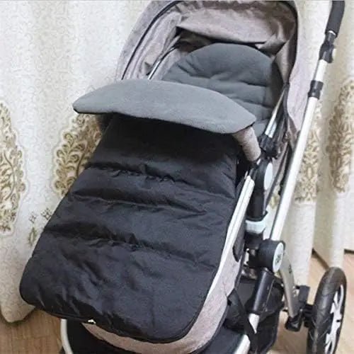 chanceliere bebe gris dans poussette