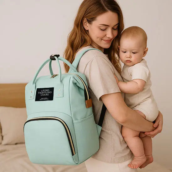 maman salon avec sac a dos langer vert