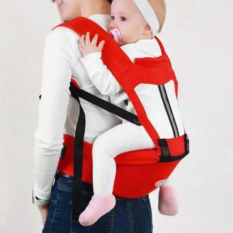 maman transporte bebe dos avec kangourou porte bebe