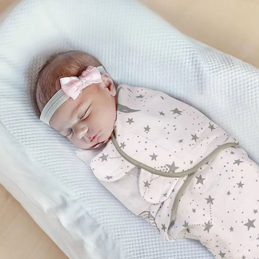 bebe coucher avec couverture d emmaillotage rose