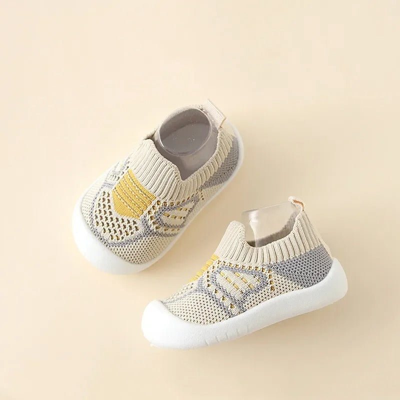 chaussure bebe de marche gris
