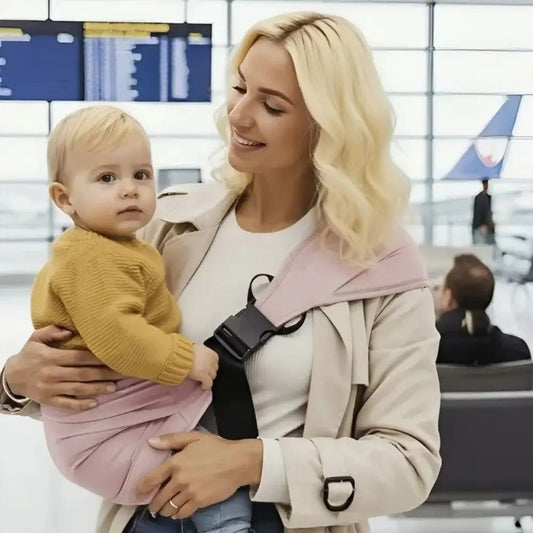maman gare avec bebe porte bebe banane