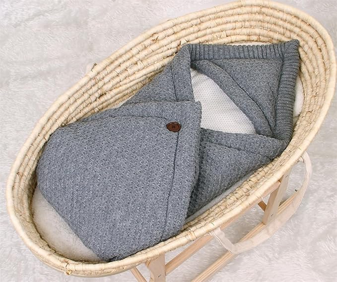 nid d ange bebe dans panier